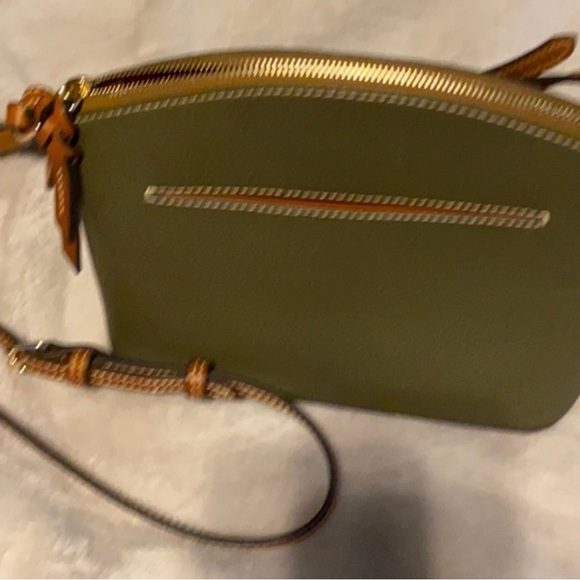 Authentic Dooney and Bourke Crossbody purse - Picture 3 of 3